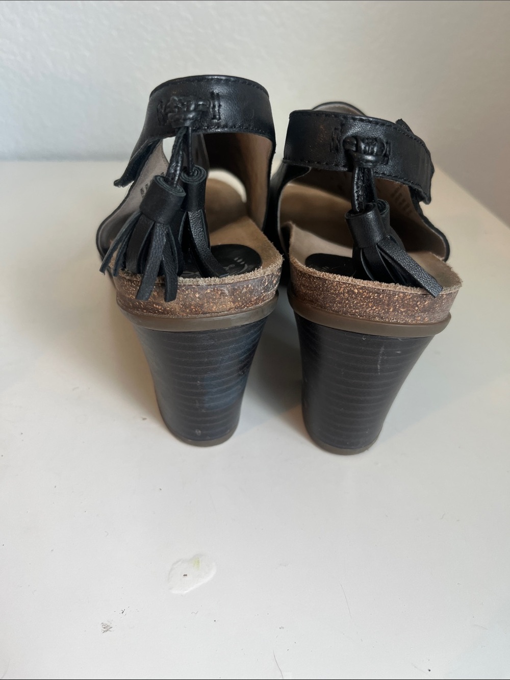 Abeo Black Leather Perforated Open-Toe Slingback Sandals - Picture 2 of 8